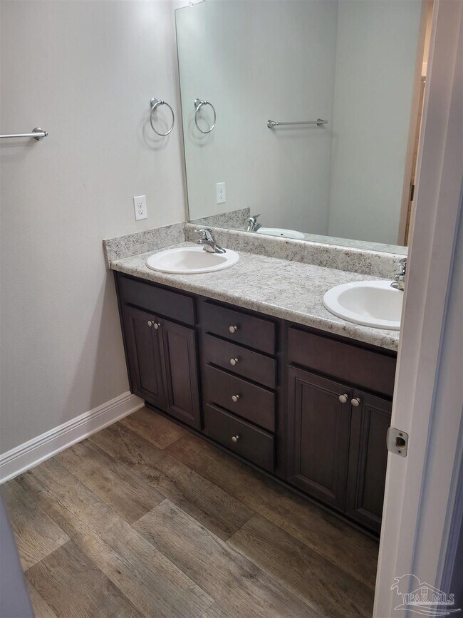 Photo - 6081 Royal Port Ct