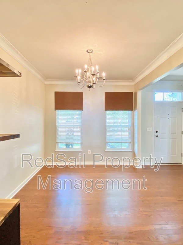 Photo - 303 Daniels Dr