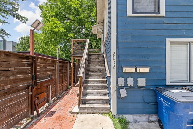 Charming, cozy, and great location!