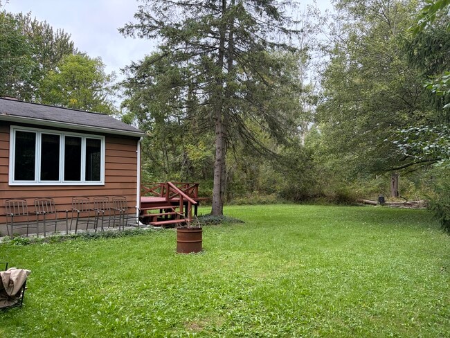 2486 N French Rd
