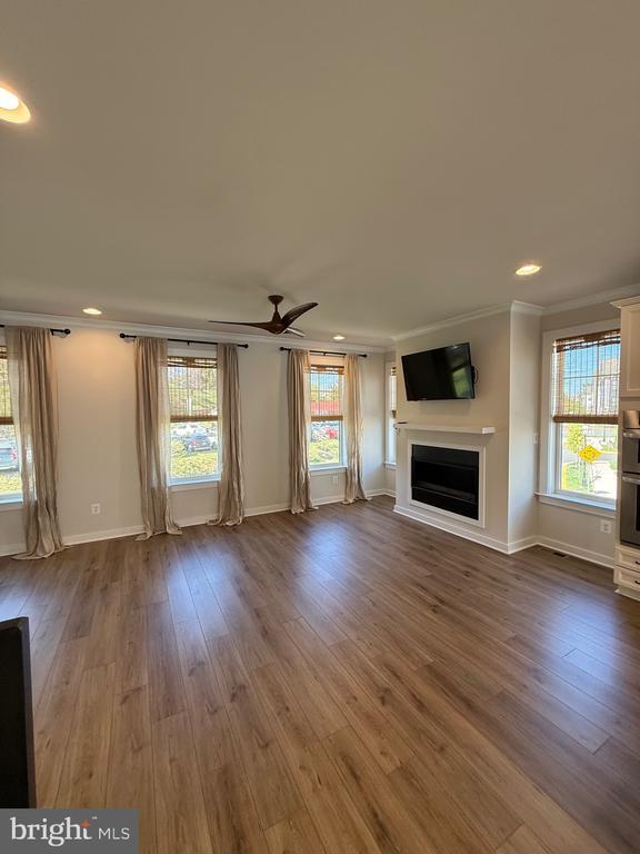 Photo - 128 Kinross Ln