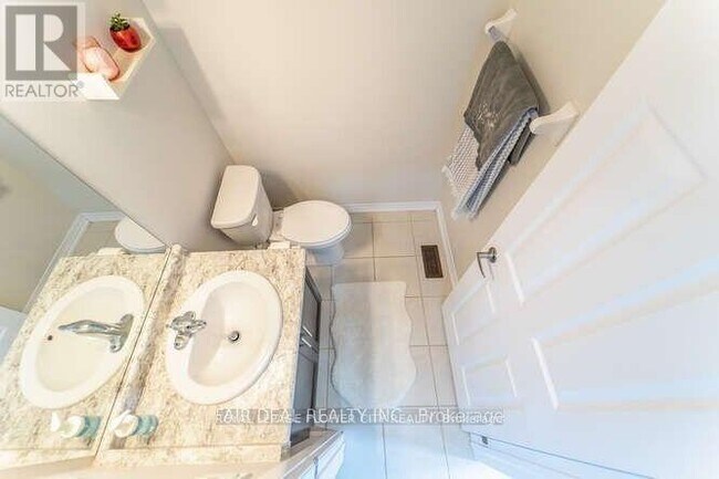 Photo - 1118 Edinburgh Dr