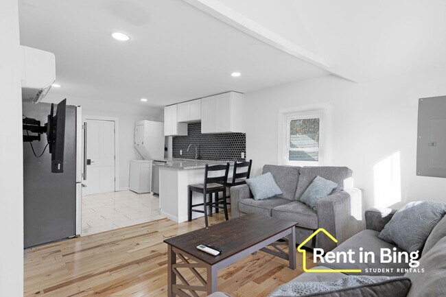 Photo - 38 Seminary Ave