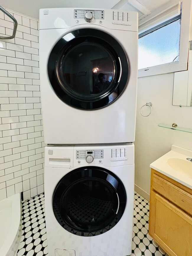 Photo - 116 Maple St Unit Apt #4