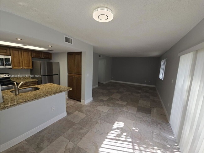 Photo - 8414 Coral Lake Way
