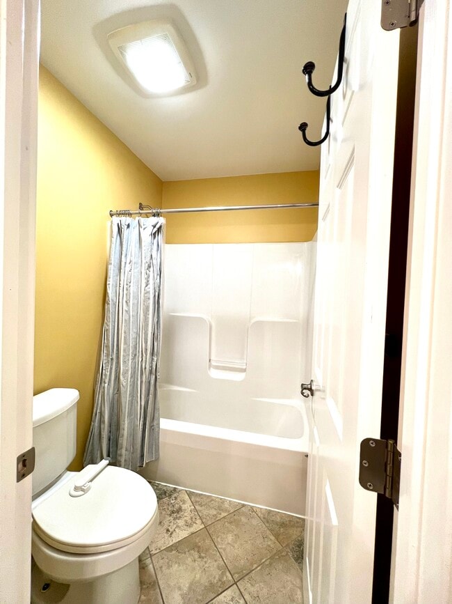 Photo - 104 Charity Ln