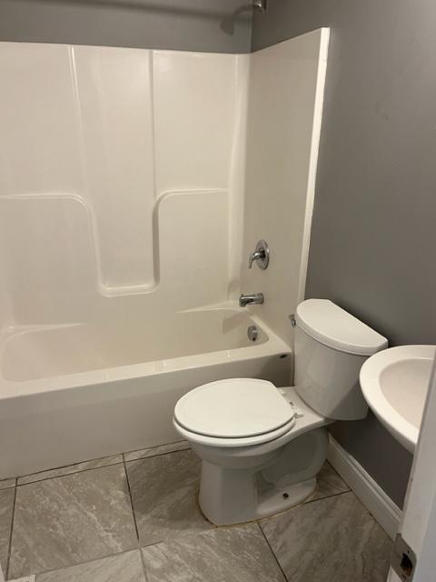 Photo - 213 E Warfield St