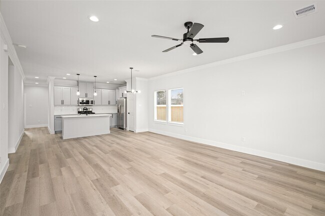 Photo - 8056 Meadowbrook Dr