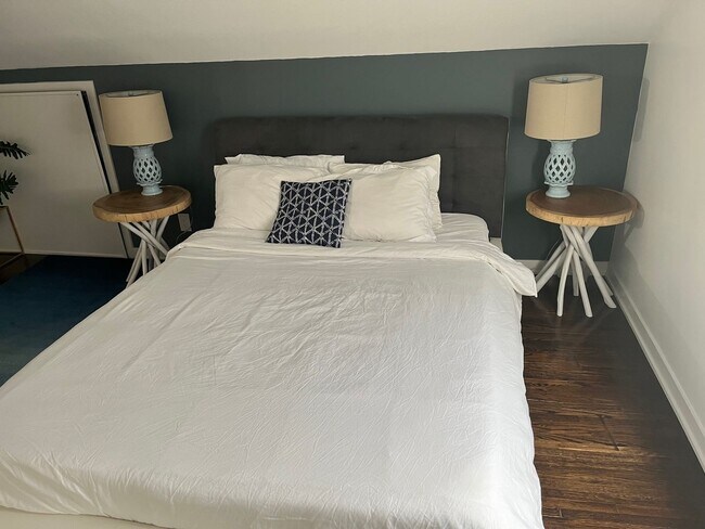 Photo - Three Pearls Unit A