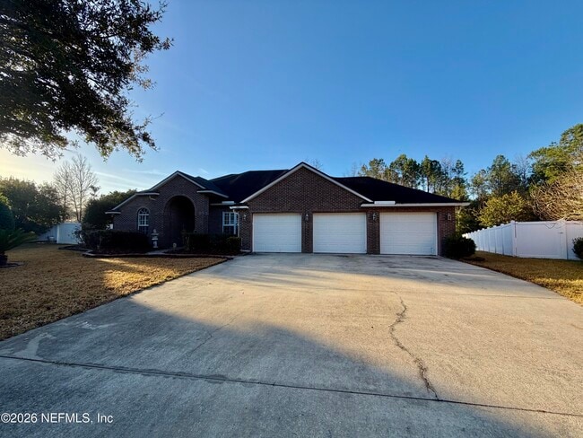 Building Photo - 1462 Scenic Oaks Dr