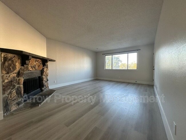 Photo - 2344 N 44th St Unit 17