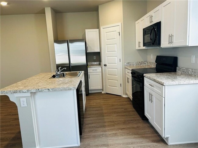 Photo - 6821 Devotion Ave