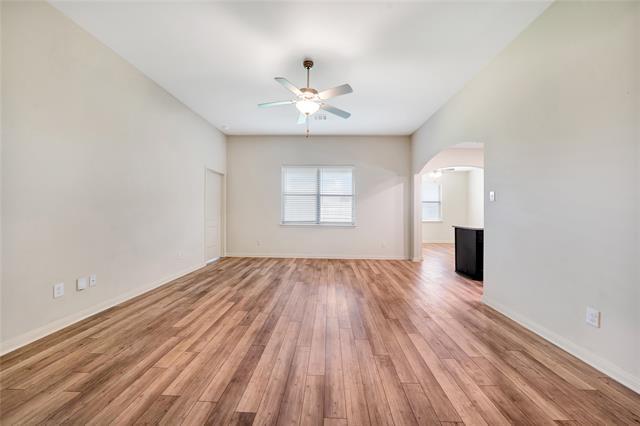 Photo - 1800 Tyne Way