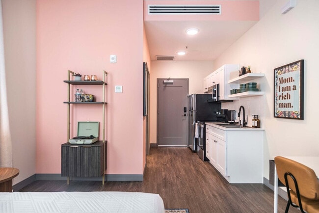 Photo - 520 Martin Luther King Jr Blvd Unidad ID1356298P