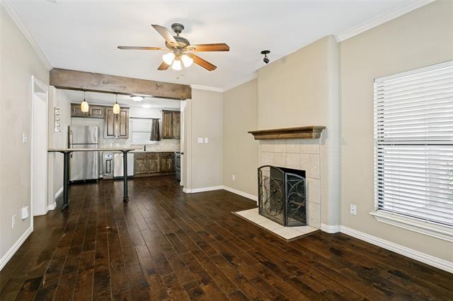 3904 Carolyn Rd