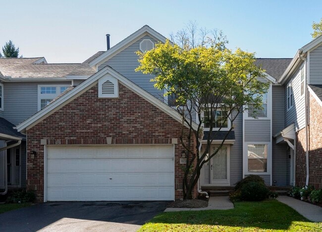 Building Photo - 1173 Fairways Blvd