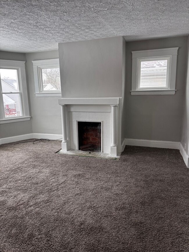 Building Photo - 10707 Hampden Ave Unit #2