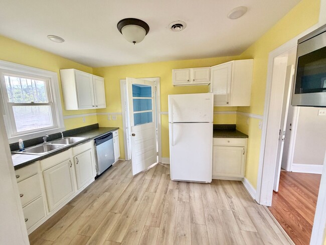 Photo - Coming Soon! Masonboro-south Wilmington location charming country home