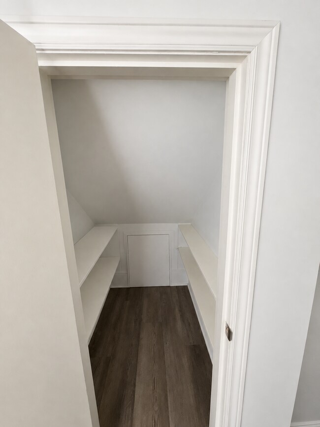 Photo - 2 Bed 1 Bath unit for rent Unit 204