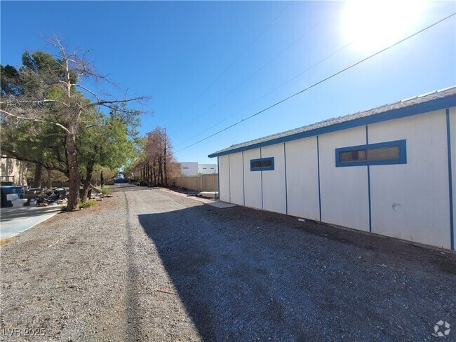 Building Photo - 6343 W Torino Ave Rental