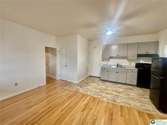 Photo - 20 W Main St Unit 23