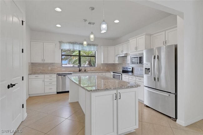 Building Photo - 20281 Corkscrew Shores Blvd Rental