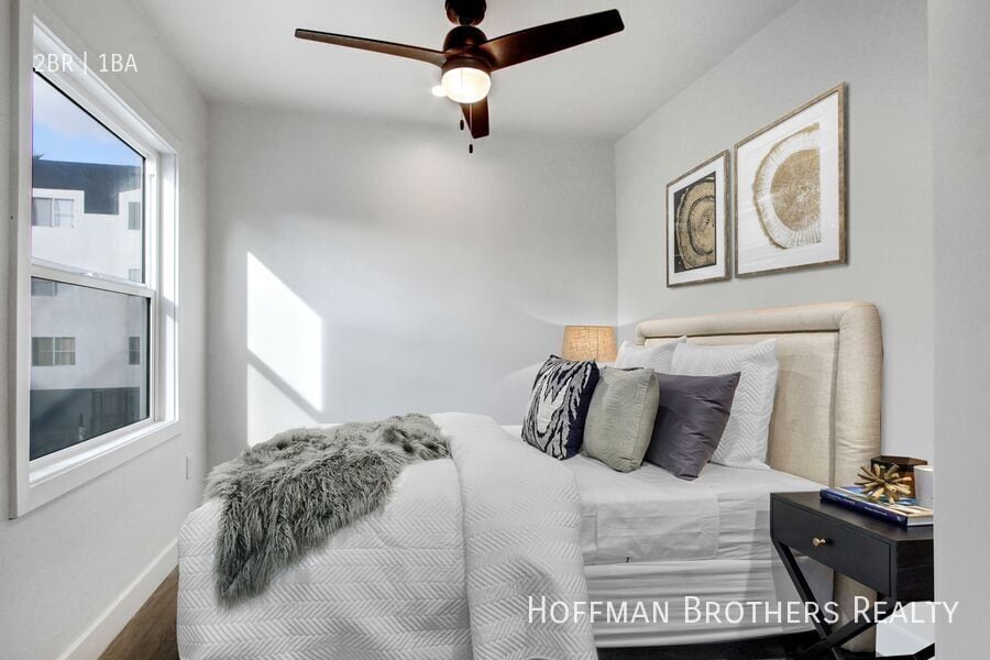 Photo - 161 S Burlington Ave Unit 1