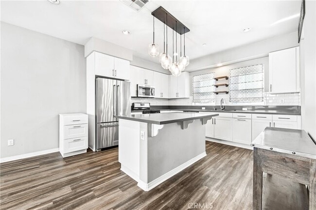 Photo - 6331 Pacific Wy