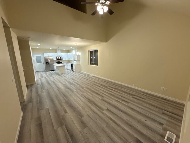 Building Photo - 9007 Nafizah Way