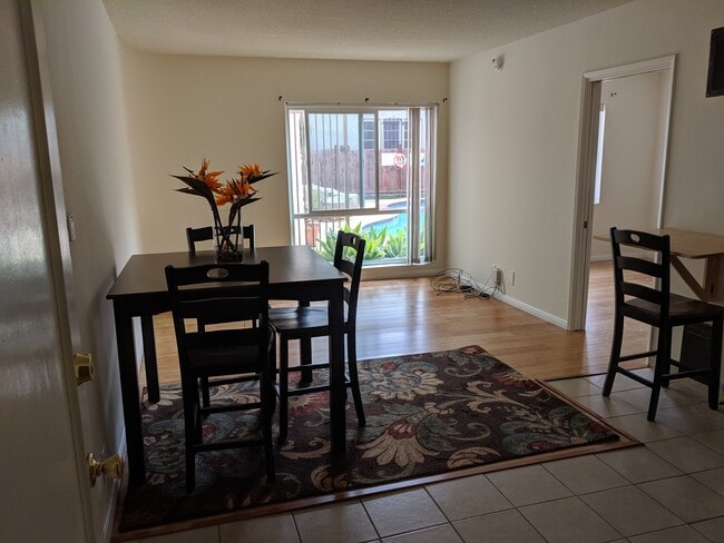 Building Photo - 915 Ocean Ave Rental