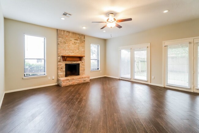 Photo - 3910 Cedar Valley Dr