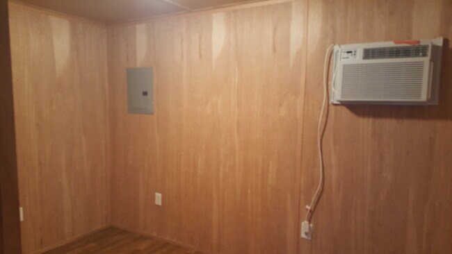 Building Photo - 4182 FLOYD JOHNSTON RD Unit #2 Rental