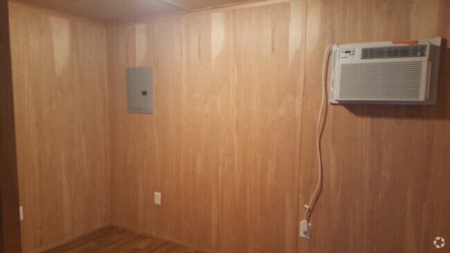 Building Photo - 4182 FLOYD JOHNSTON RD Unit #2 Rental