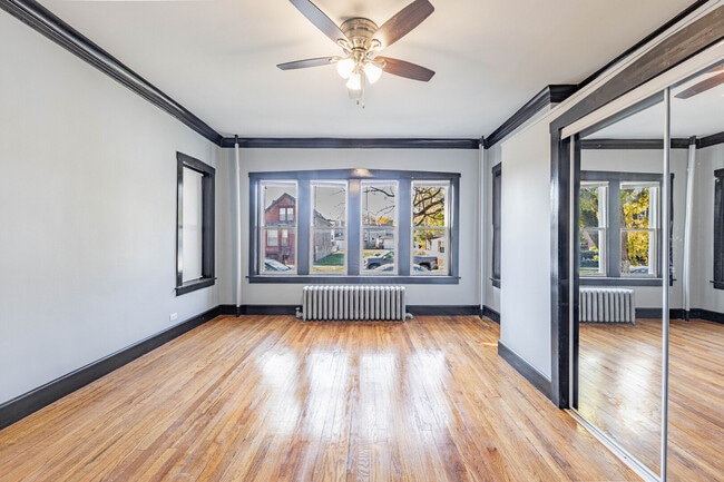 Photo - 6213 S Loomis Blvd