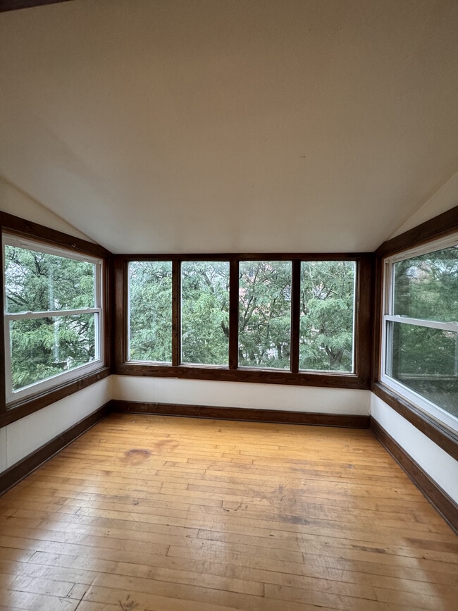 Photo - 26 N Butler St Unit 3