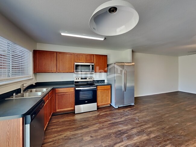 Photo - 2014 Kingsbridge Dr