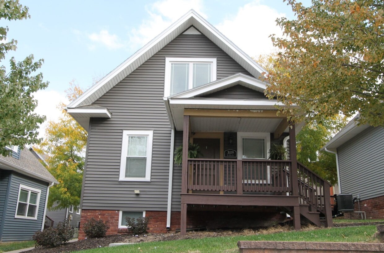 The Doll House -- Cool Two Bedroom at The ... - The Doll House -- Cool Two Bedroom at The ...