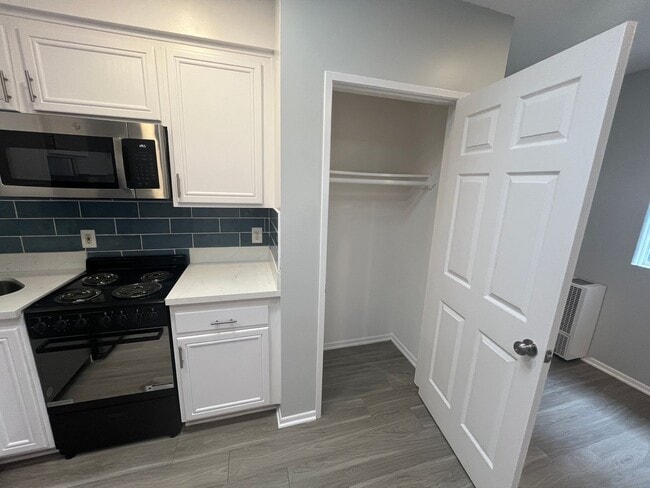 Photo - 1015 2nd Street