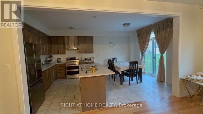 Photo - 77 Wintergreen Cres