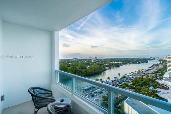 Building Photo - 4401 Collins Ave Unit 1609