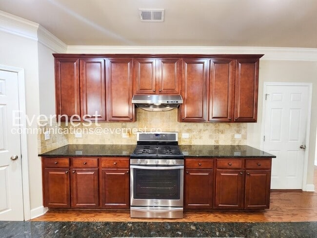 Photo - 1656 Danbury Parc Pl