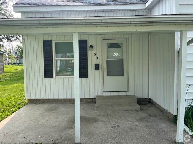 Building Photo - 511 N Race St Rental
