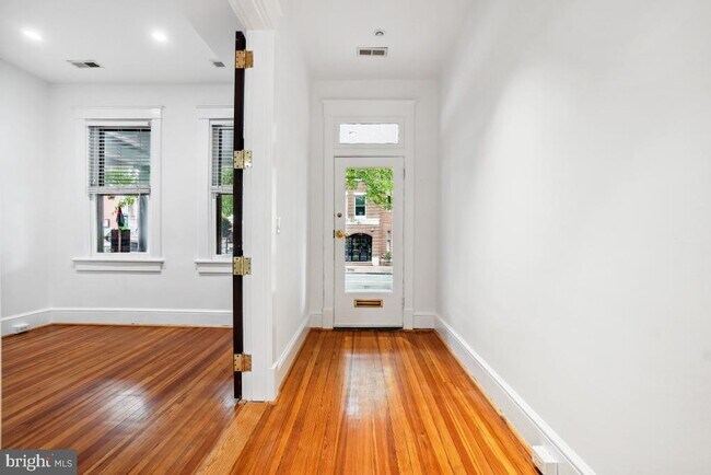 Photo - 1411 King St