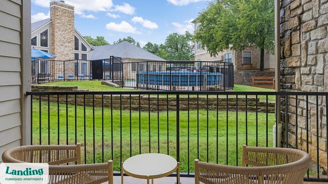 Photo - 165 Forestbrook Dr Unidad 217