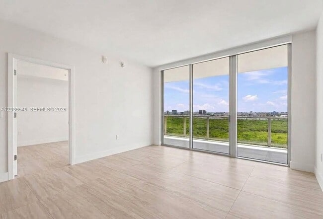 Photo - 2411 Laguna Cir Unit 1004