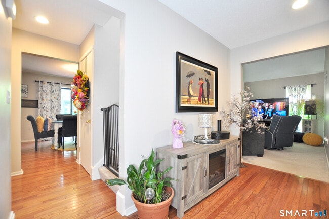 16 Applewood Ln Unit 16