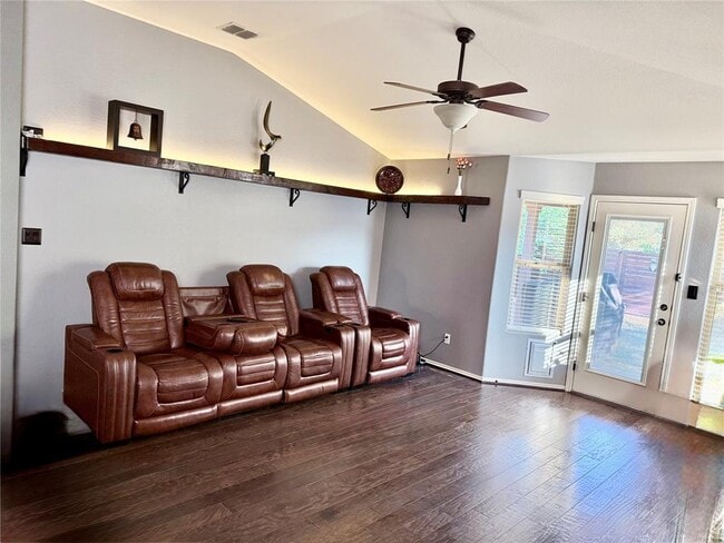 Photo - 2604 Garlic Creek Dr