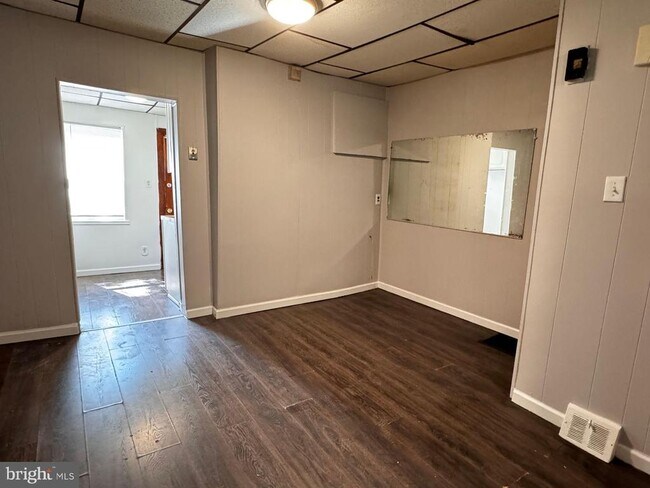 Photo - 210 N Avondale St