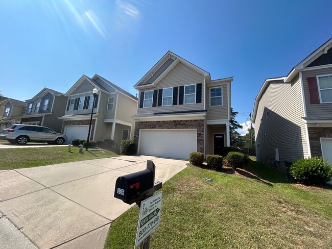 336 Eagle Feather Loop