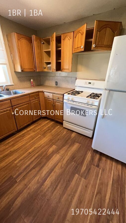 Photo - 829 State St Unit 2